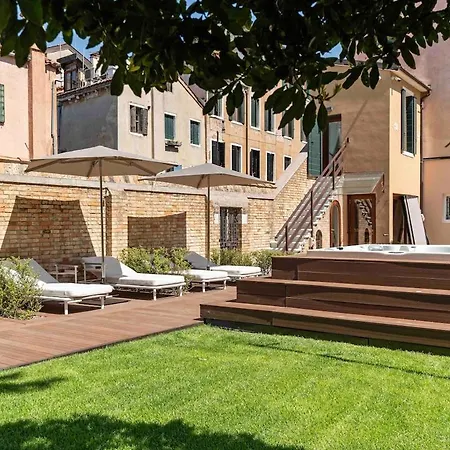 Apartment Ca Alvise Venetian With Garden